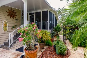 Side view of a screen room and stairs