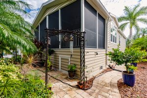Side view of a screened room